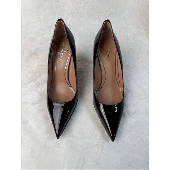 VALENTINO GARAVANI Valentino Garavani Rockstud pumps in patent leather - Picture 6 of 16